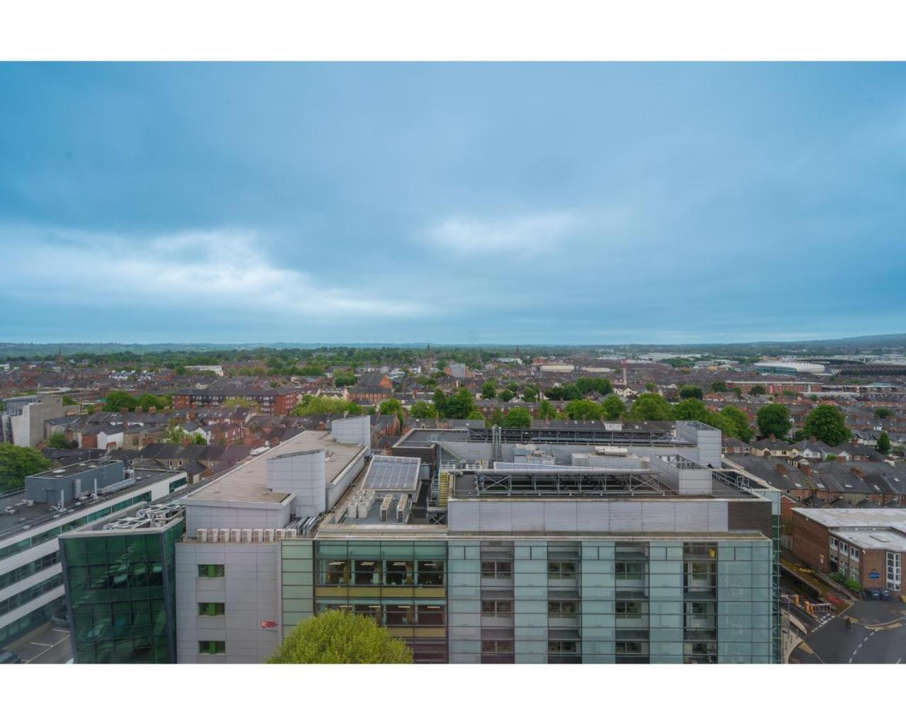 Central Belfast Apartments Jubilee Heights المظهر الخارجي الصورة